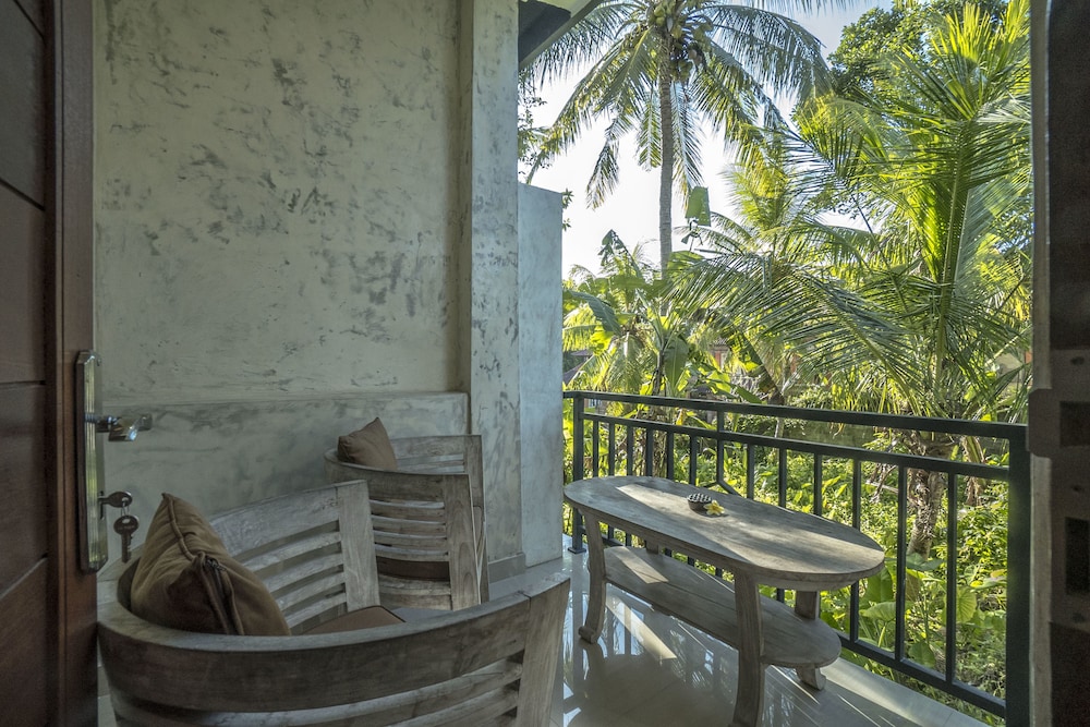 Adi Bisma Inn 12/31