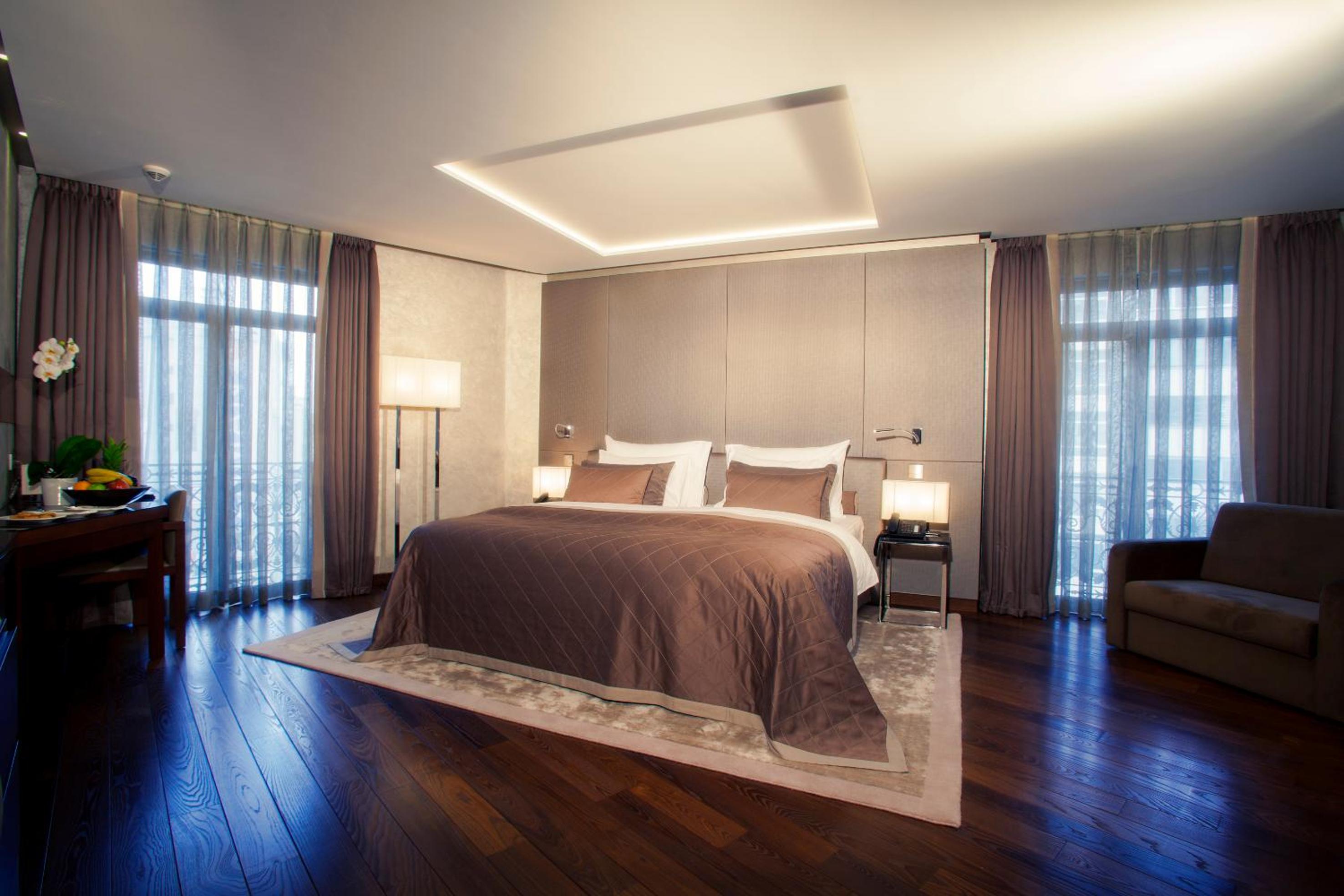 Luxury Room -