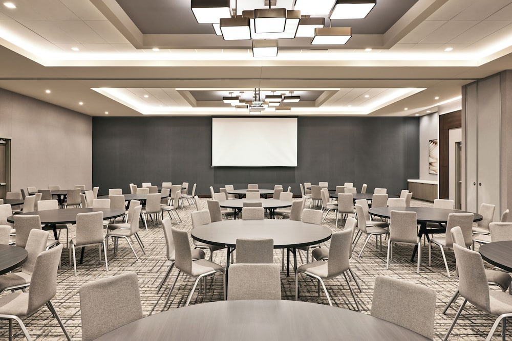 AC Hotel by Marriott St. Louis Chesterfield 41/50