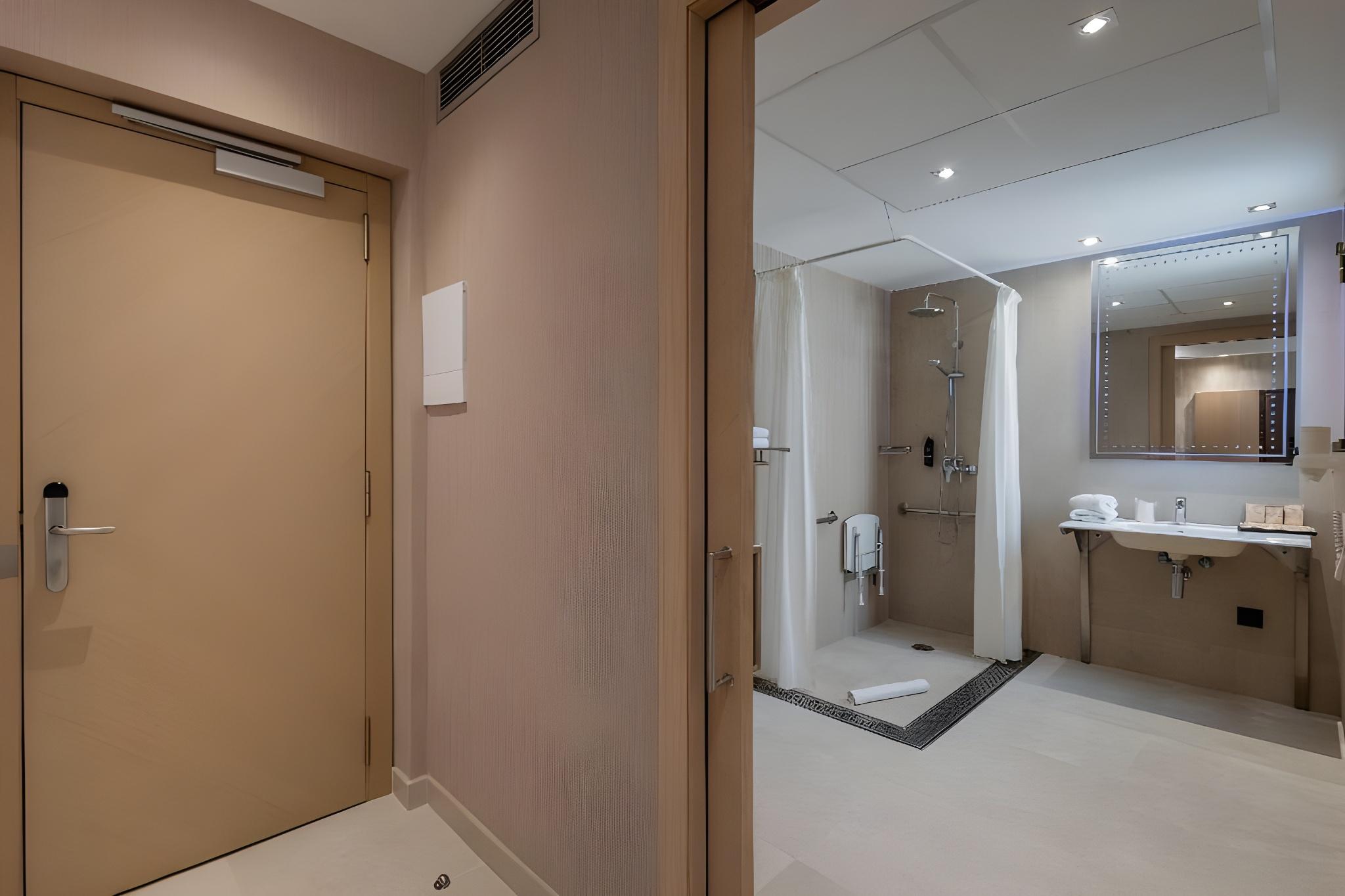 Interior, Superior, Double or Twin Bed