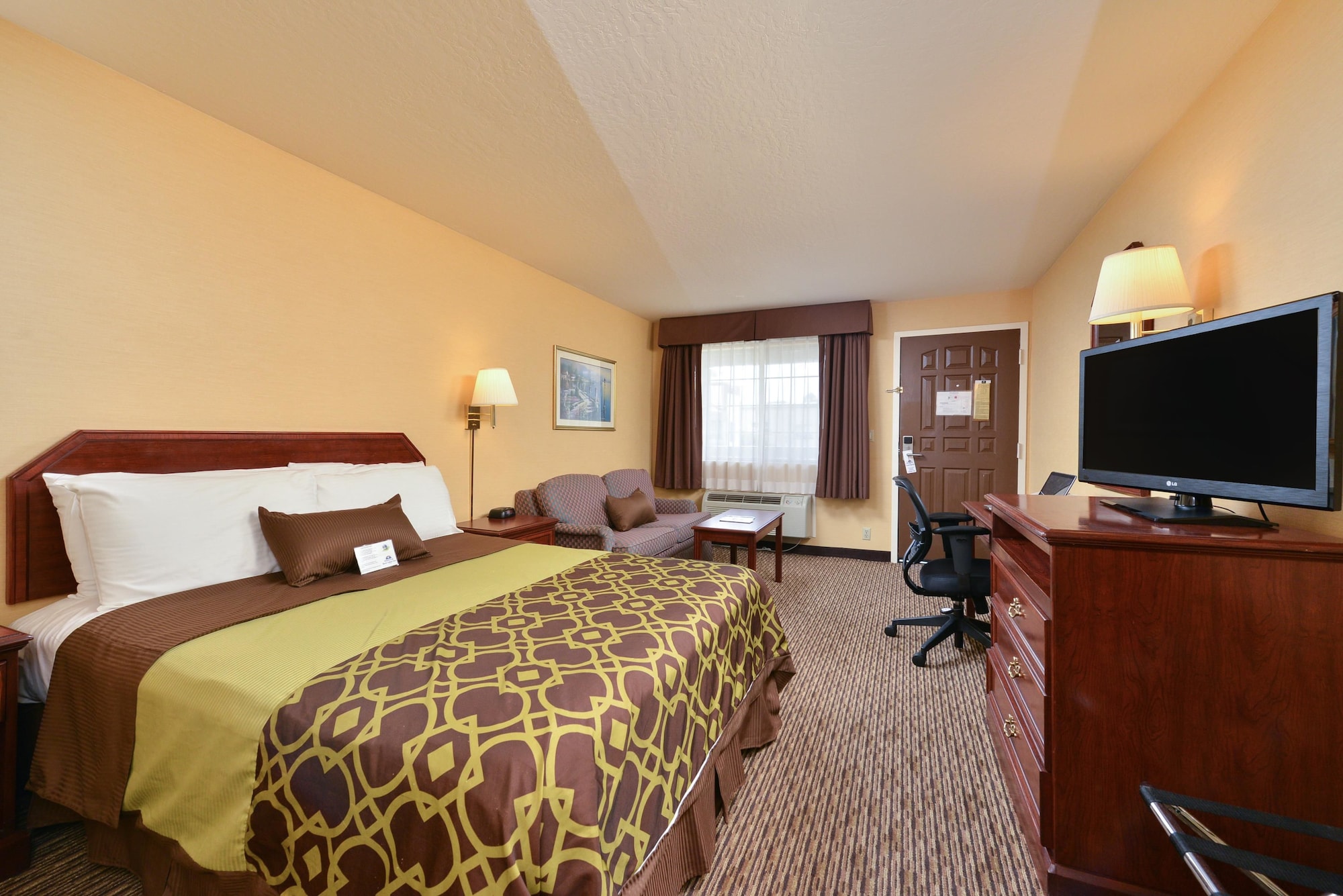 ROOM, QUEEN BED