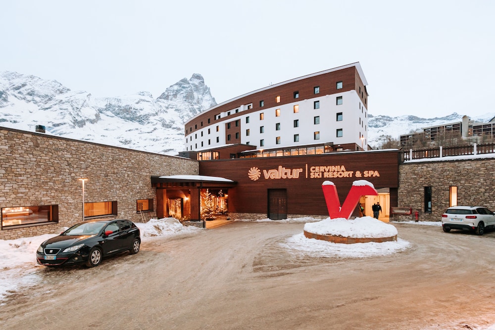Valtur Cervinia Cristallo Ski Resort in CERVINIA