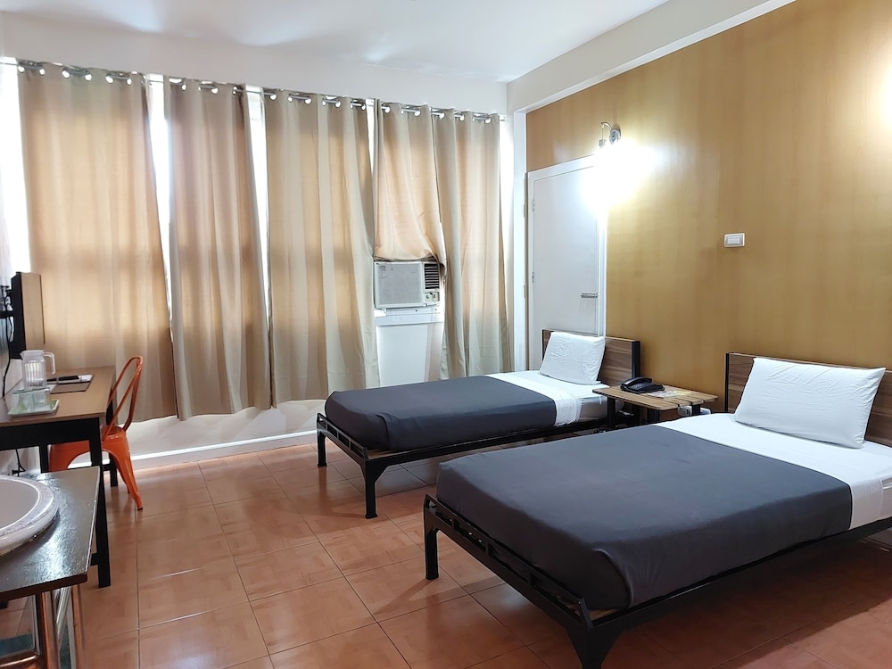 PREMIER, TWIN BEDS