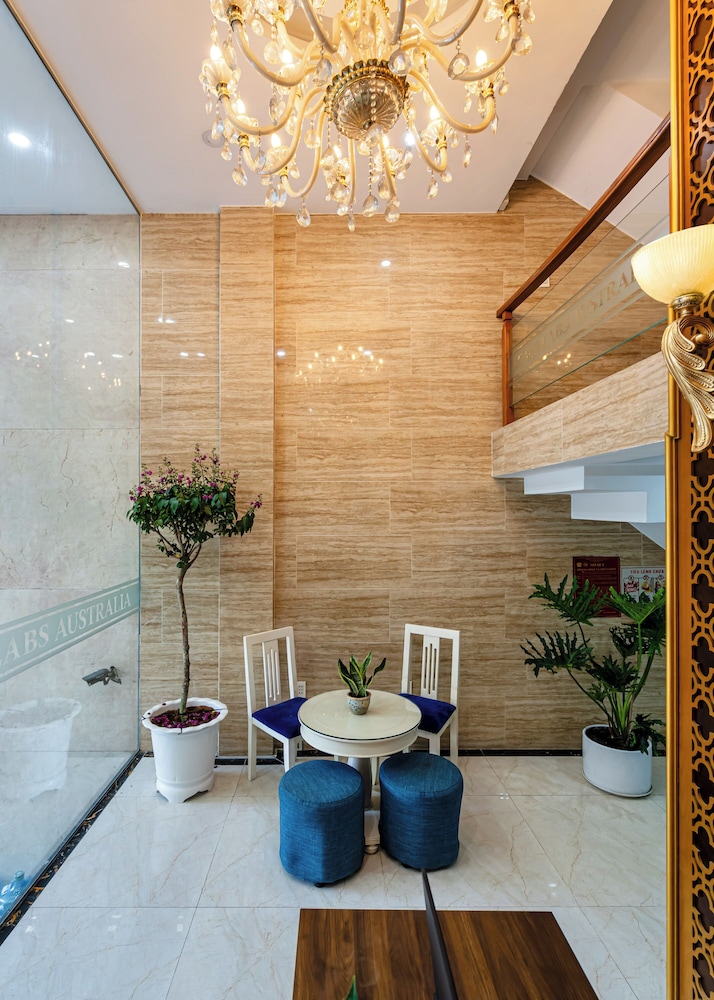 Lyna Apartment 8/46