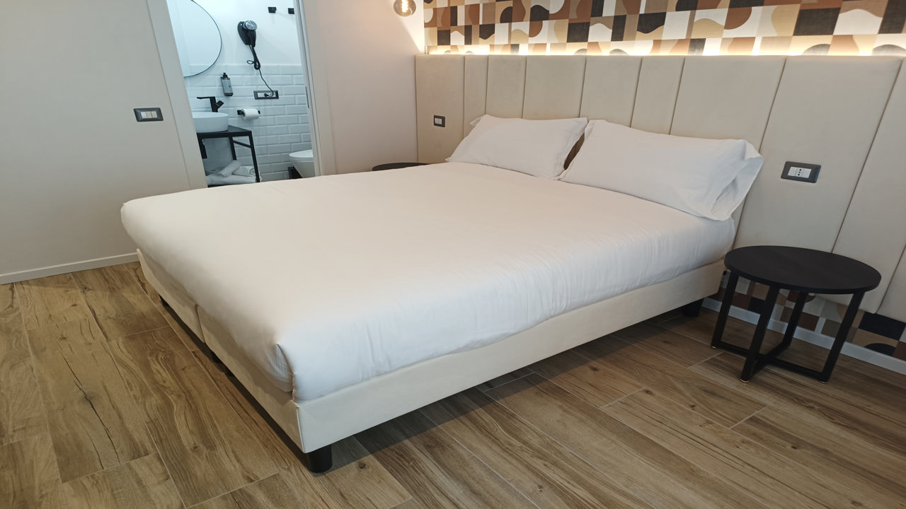 Romi Suite 27/38