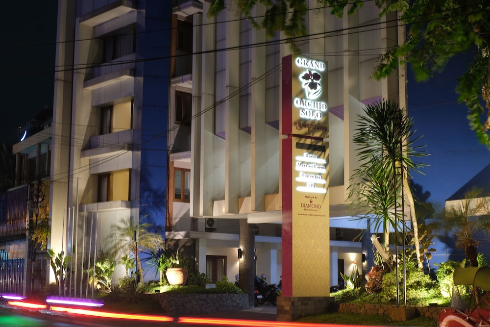 Grand Orchid Hotel 2/23