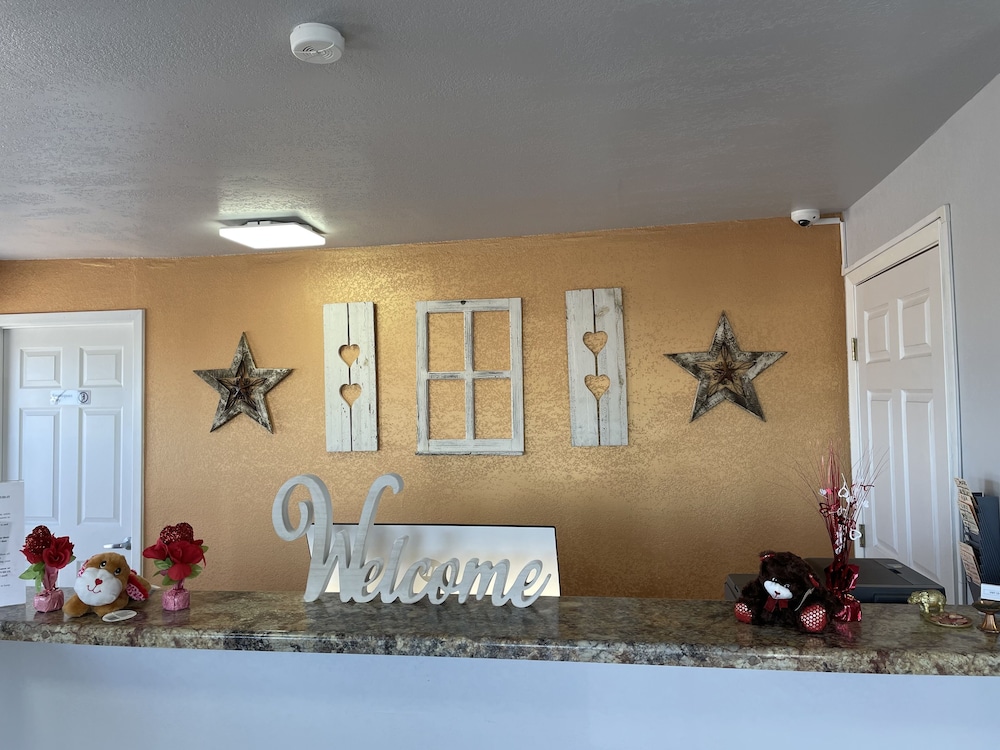 Hwy 59 Motel 7/36