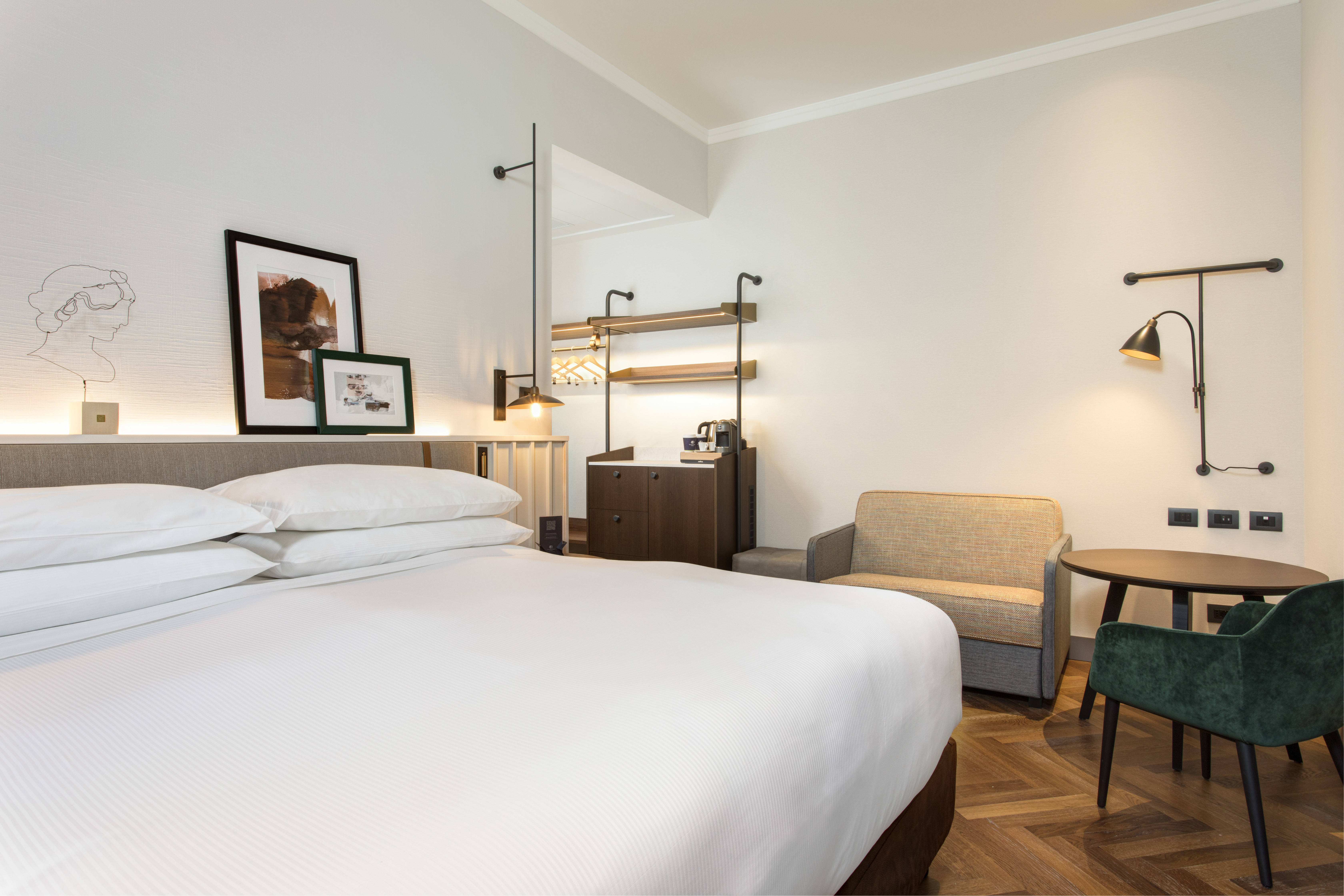1 BEDROOM, SUITE, KING BED, TERRACE