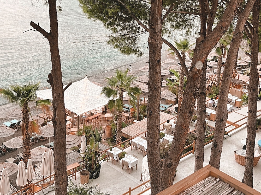 Perios Beach House - Adults Only 55/59
