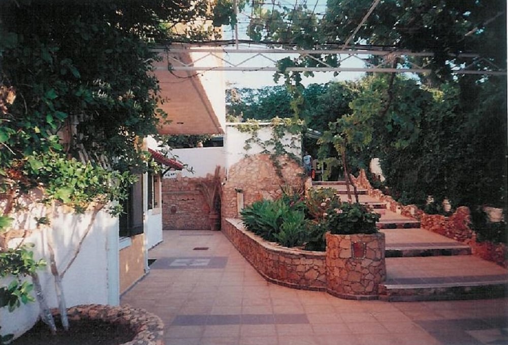 Iliostasi Beach Apartments 36/46