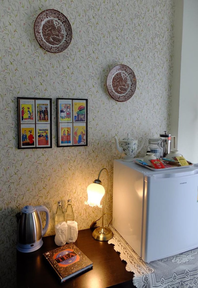 The London Tearoom 13/50