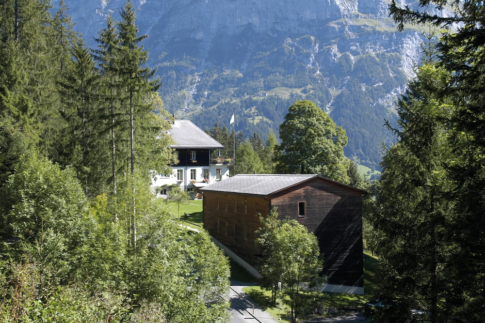 Grindelwald Youth Hostel 58/65