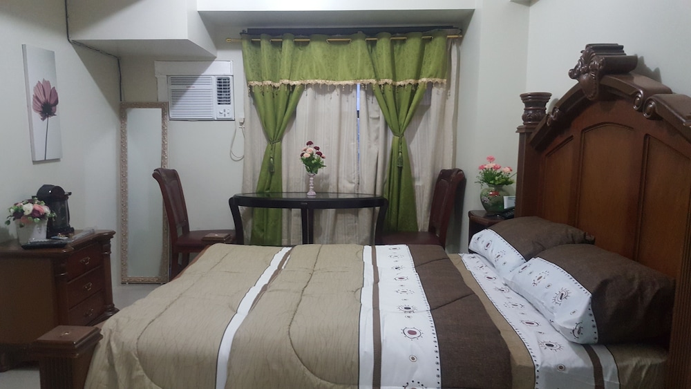 Felicity Suites At Horizon 101 4/16