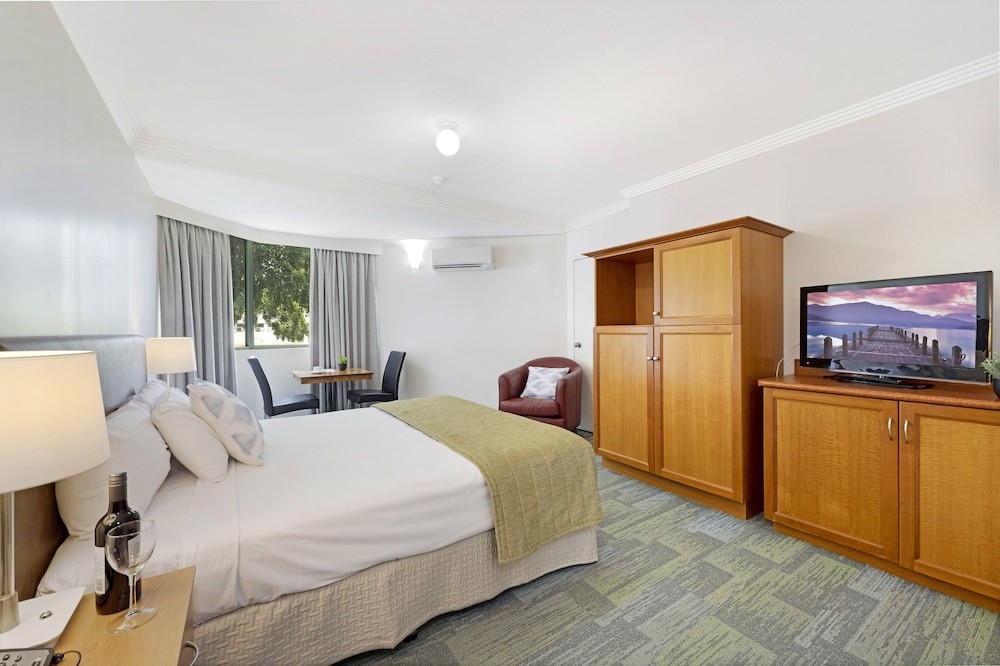Burnett Riverside Motel 29/40