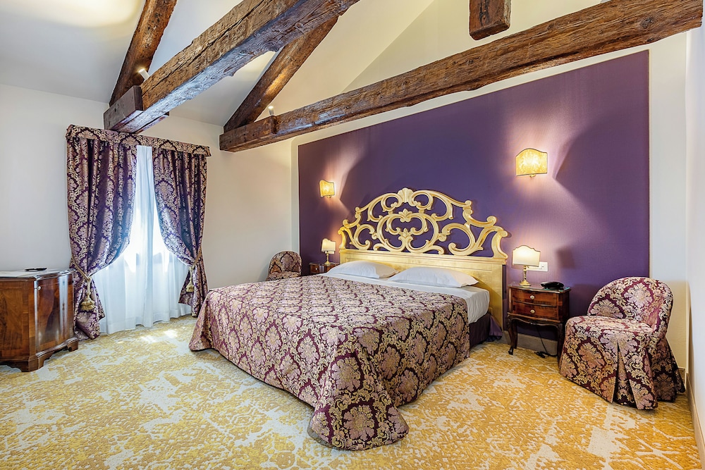 Hotel Giorgione 49/87