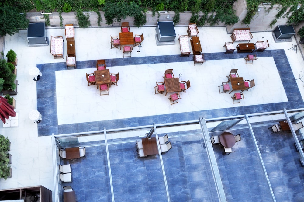 Notte Hotel 6/50