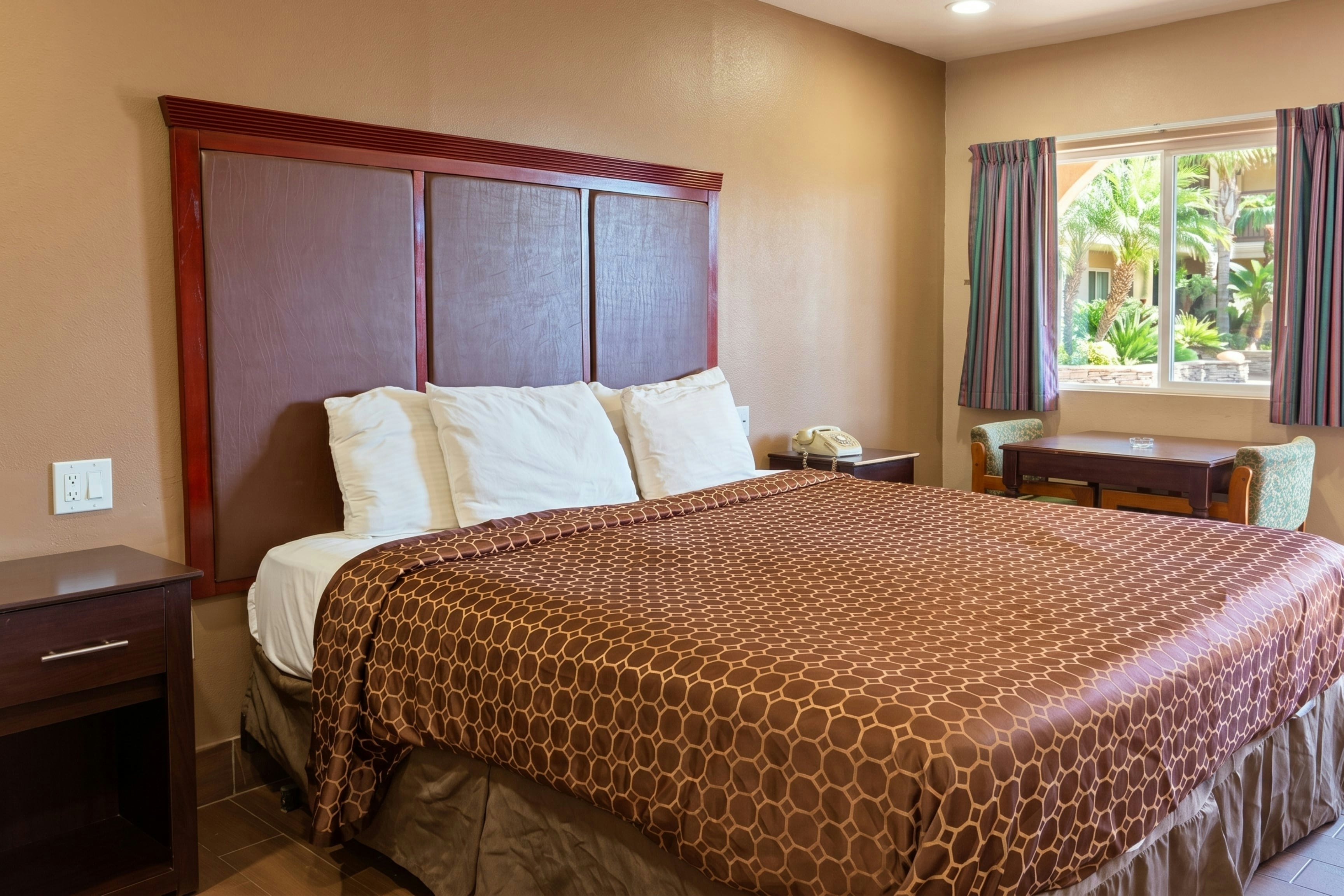 Economy Inn Longview, TX 4/10