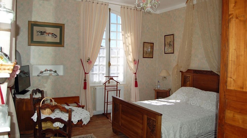 LA MAISON D'ANTAN 8/42