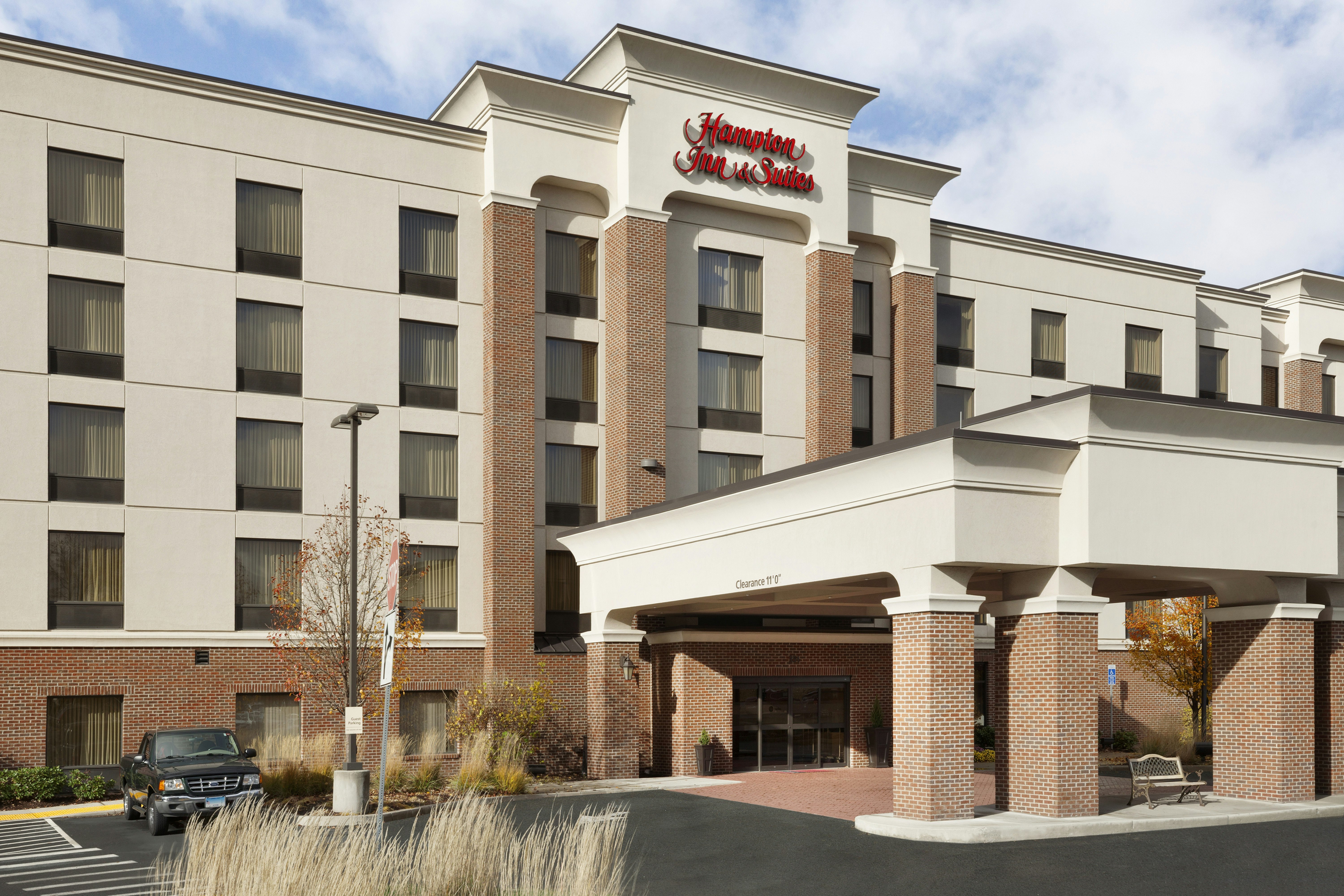 Hampton Inn and Suites Hartford/East Hartford 6/50