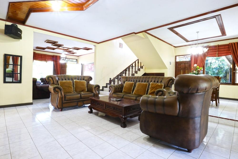 Villa Aquarius Orange 20/32