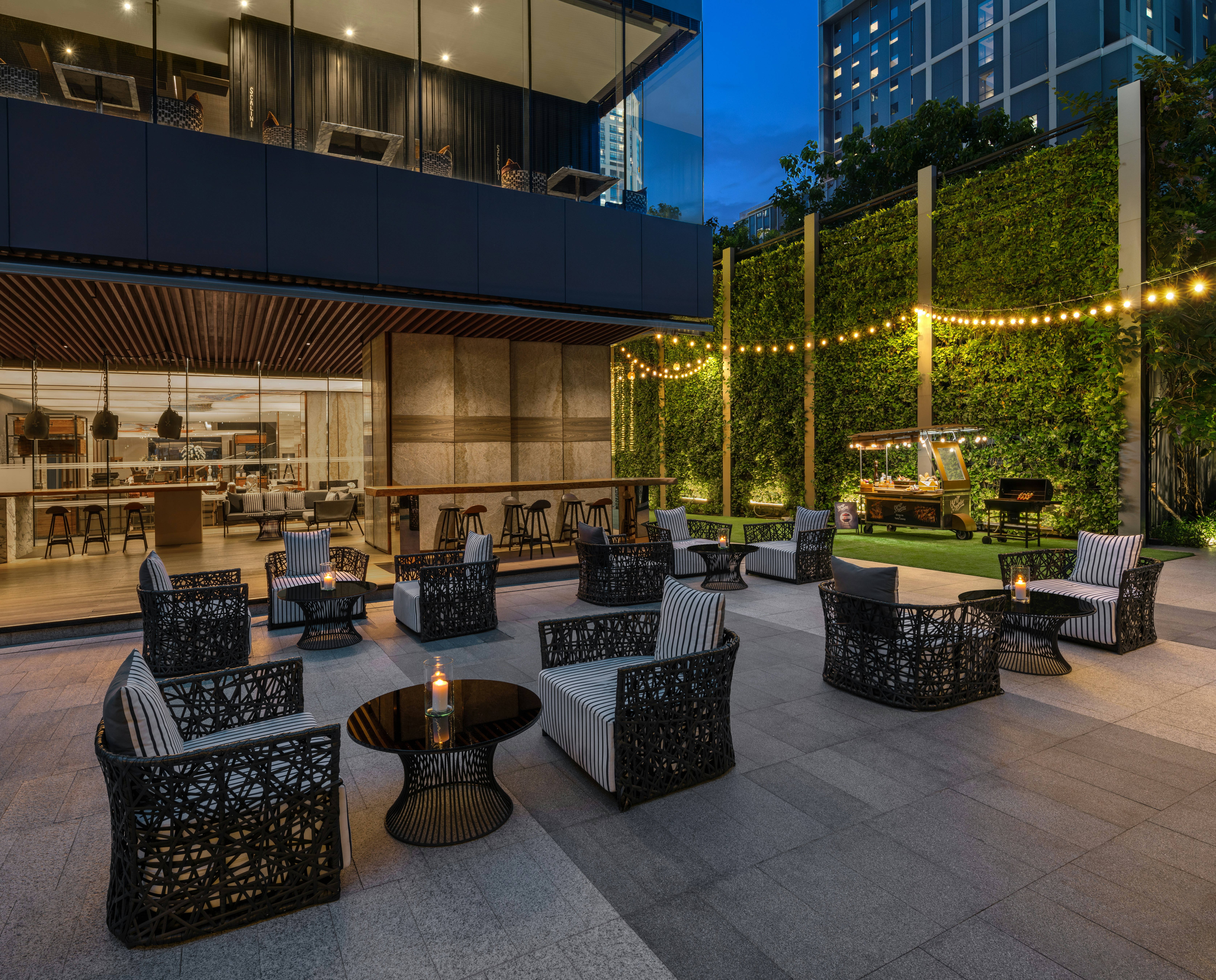 Hilton Sukhumvit Bangkok Hotel 74/80