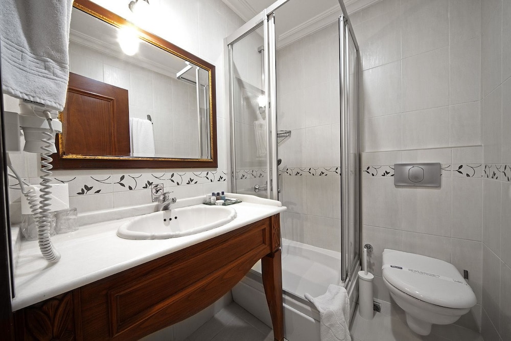 Triton Hotel 56/60