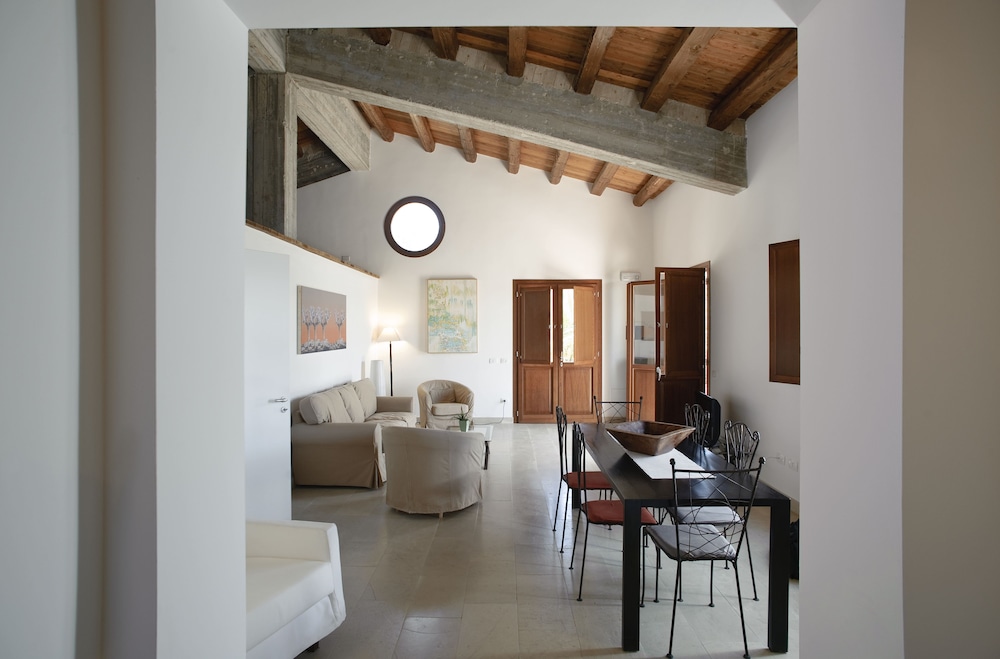 Relais Parco Cavalonga 26/50