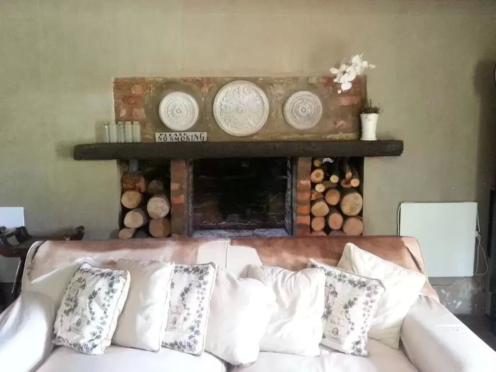 Town And Country Guest House 3/50