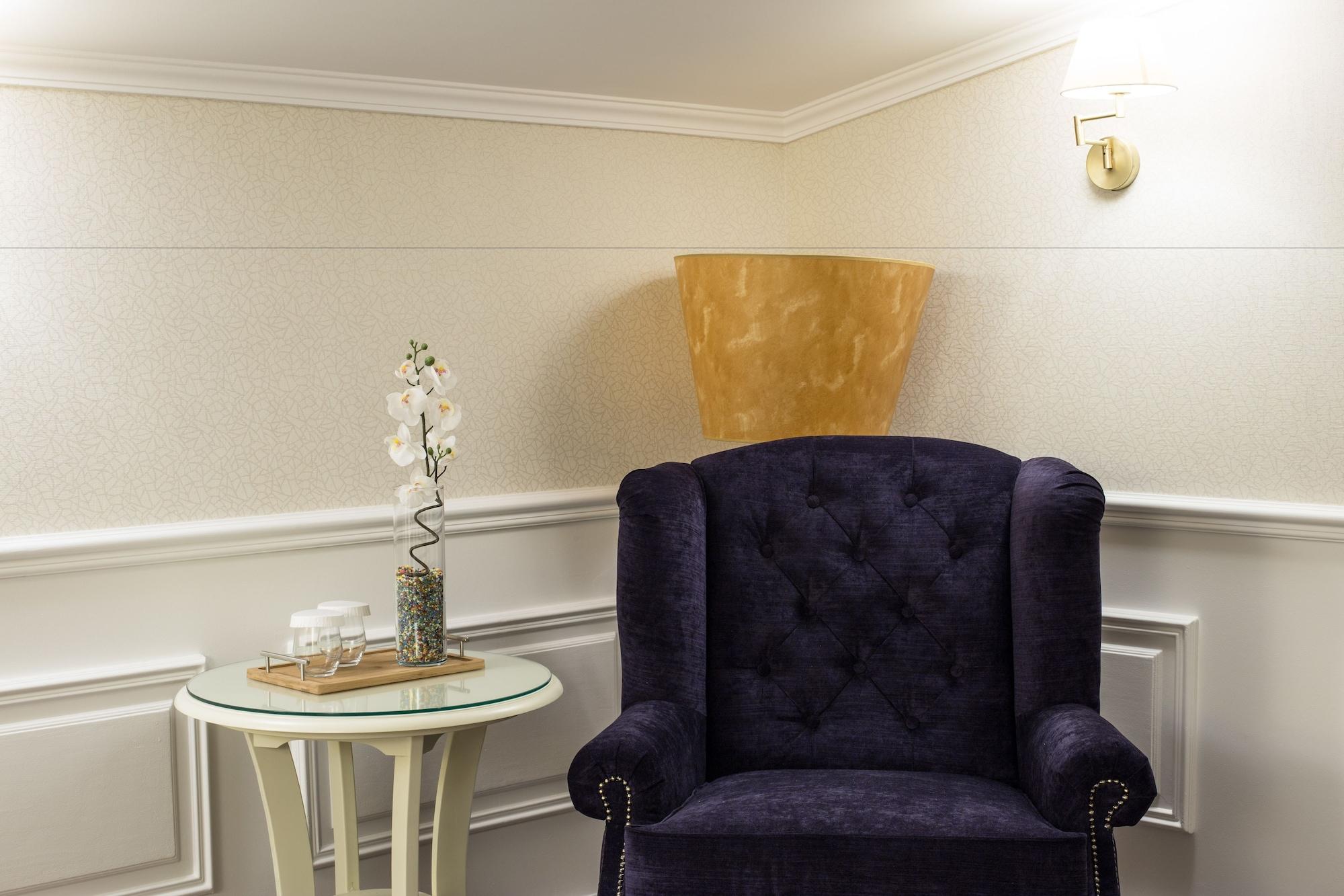 PENINSULA BOUTIQUE HOTEL 35/51