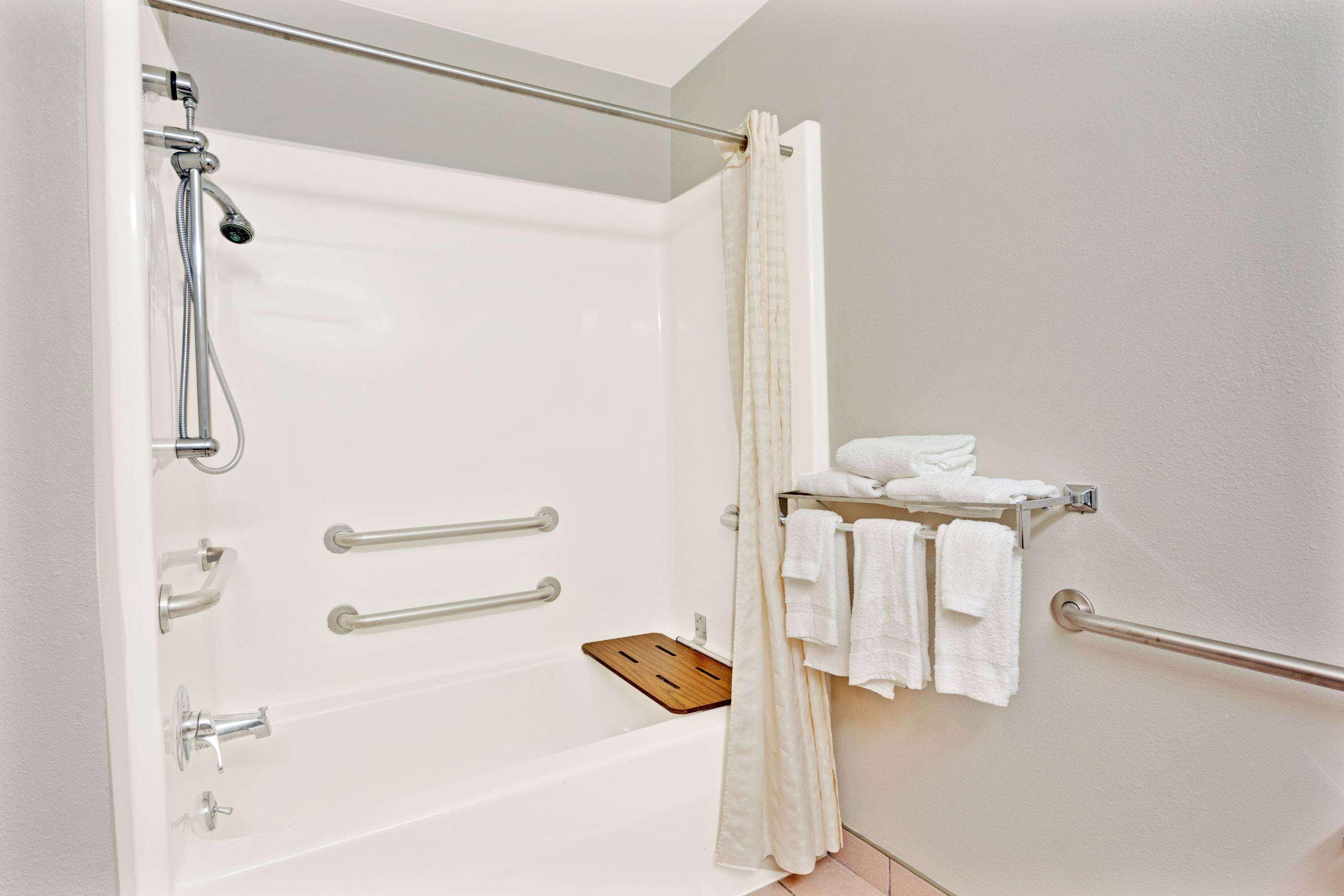 Microtel Inn Suites Detroit Roseville 30/31