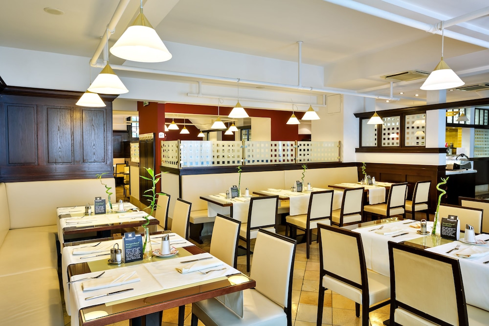 Austria Trend Hotel Ananas 35/50