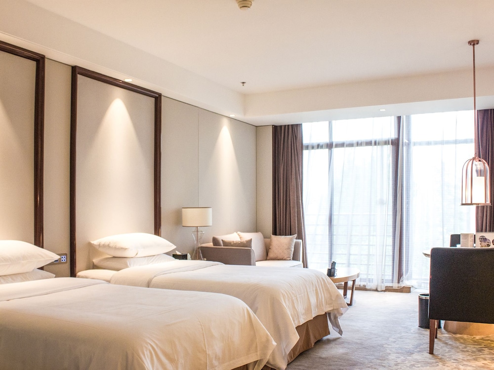 Jinling Riverside Hotel 9/39