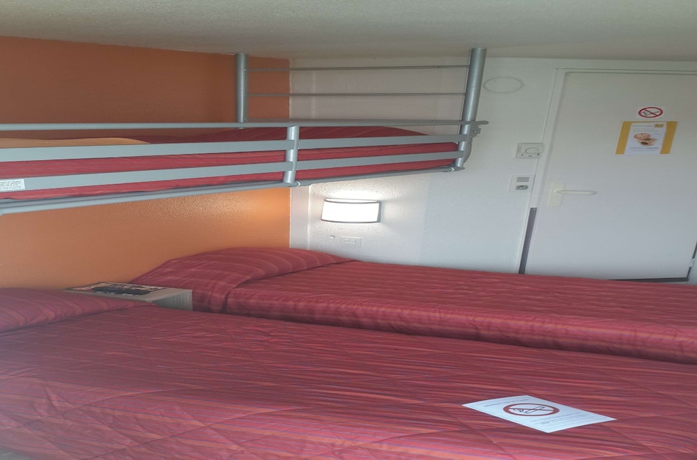PREMIERE CLASSE BAYONNE 30/55