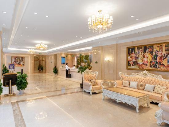 Vienna International Hotel (Shenzhen Vocational College store) 4/19