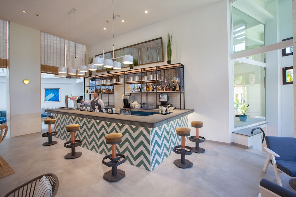 Corallium Beach Hotel by Lopesan Hotels - Adults Only 18/70
