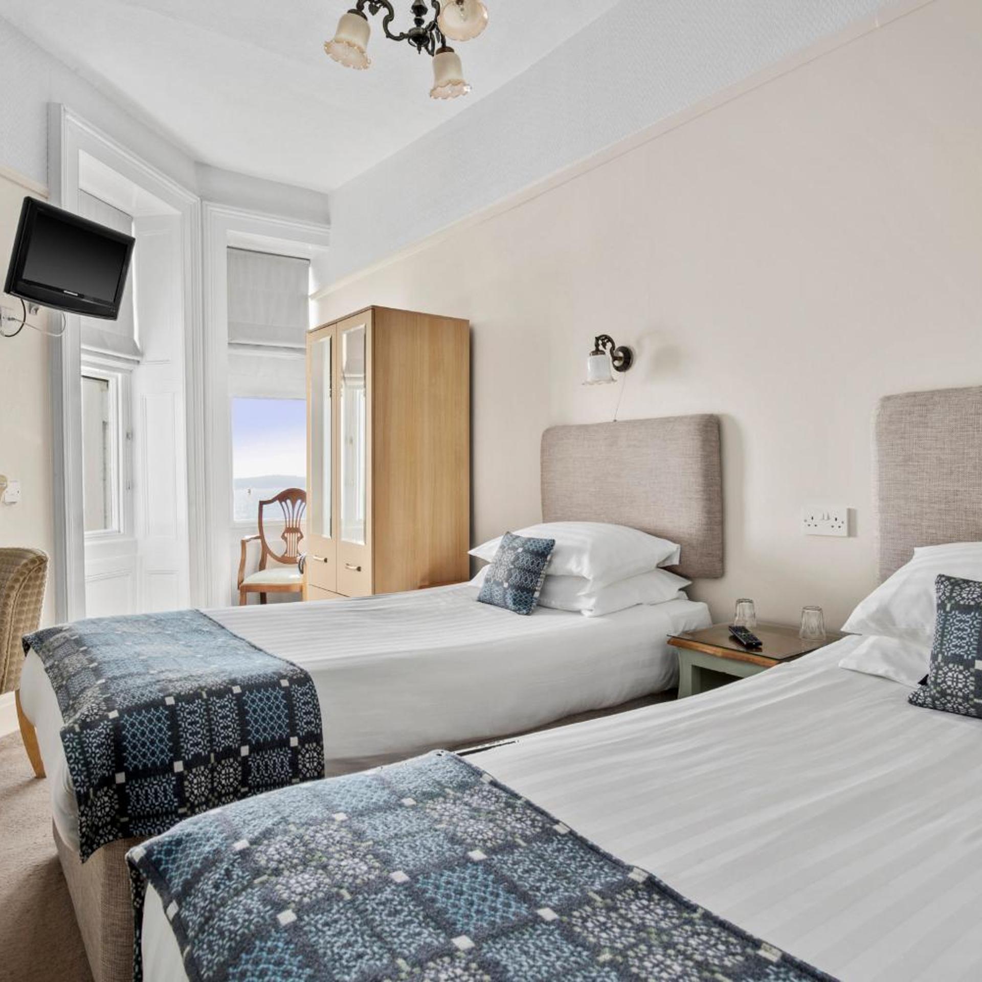 Giltar Hotel 11/55