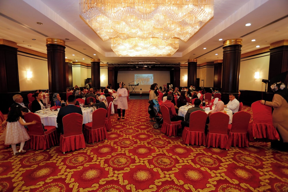 Latanya Palm and Spa Hotel 45/50