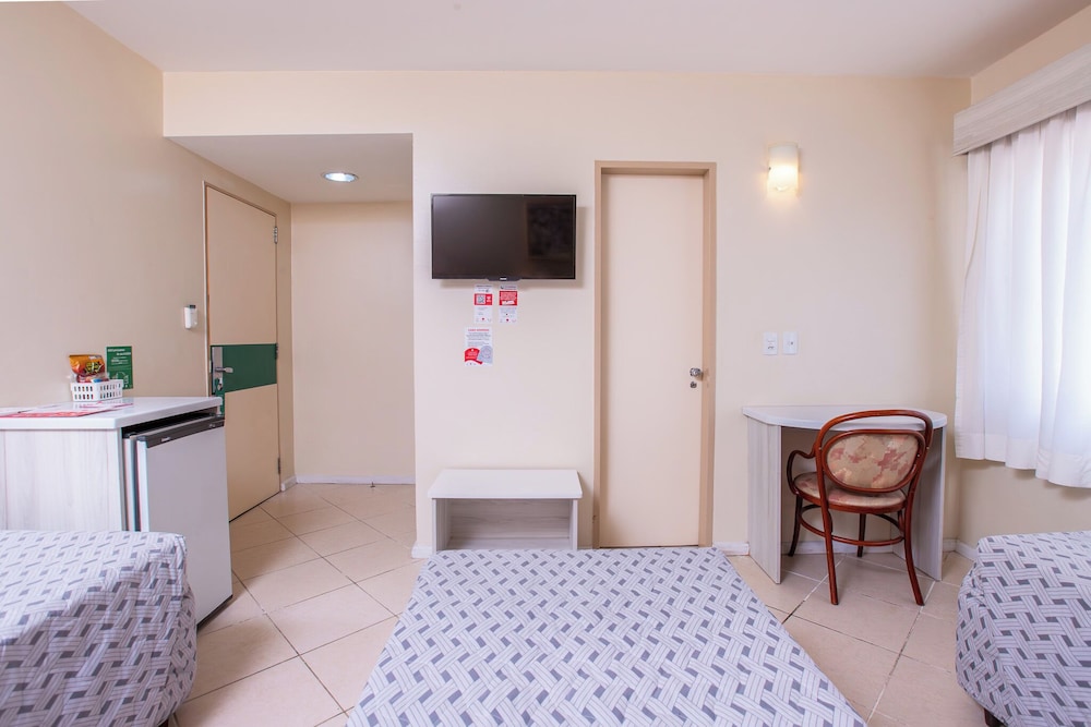 Hotel Suarez Executive 47/69