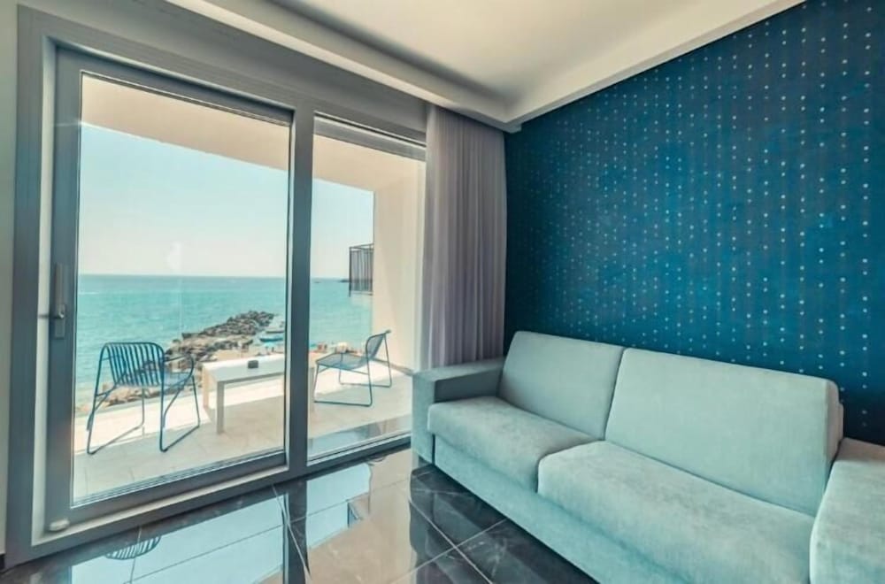 Nautilus Hotel 14/50