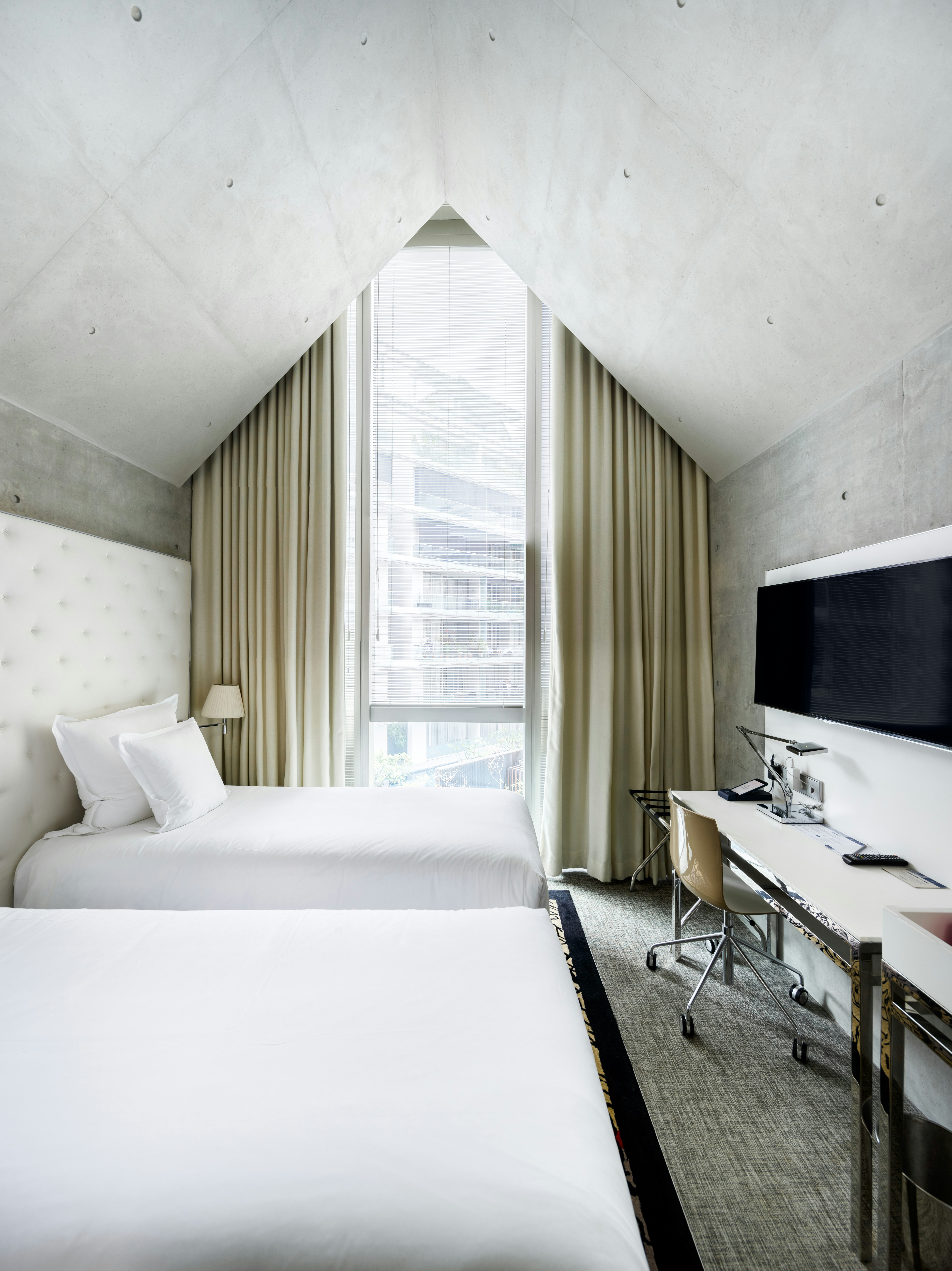 M Social Singapore 31/81