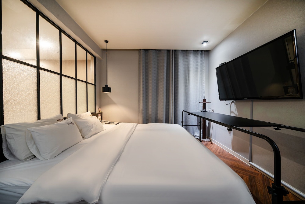 Hotel 2 Heaven Songdo 10/66