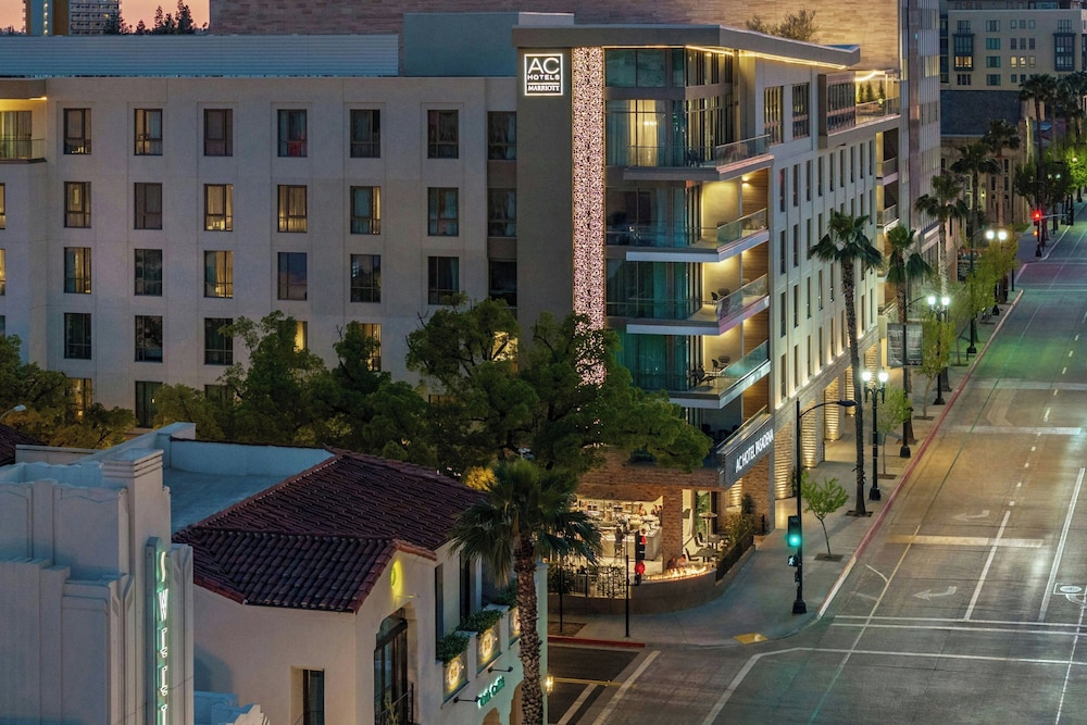 AC Hotel Pasadena 1/48