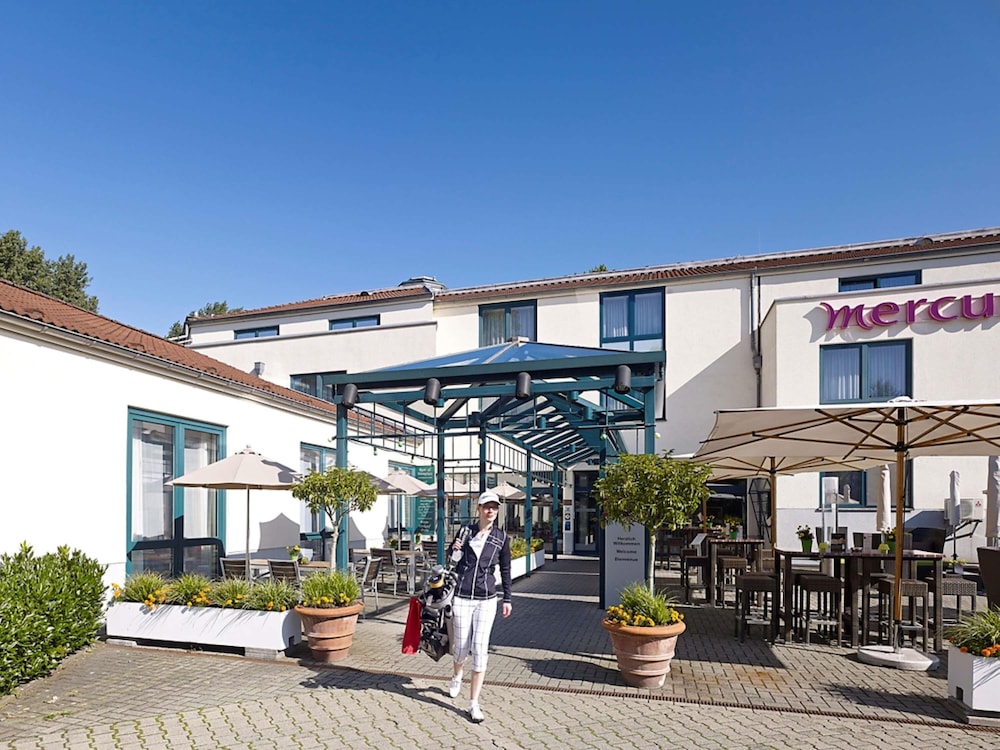 Mercure Tagungs & Landhotel Krefeld 63/70