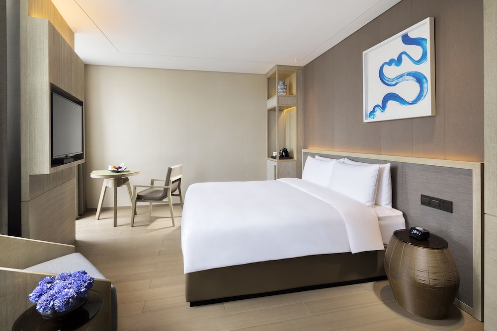 NOVOTEL SHANGHAI CLOVER 13/73