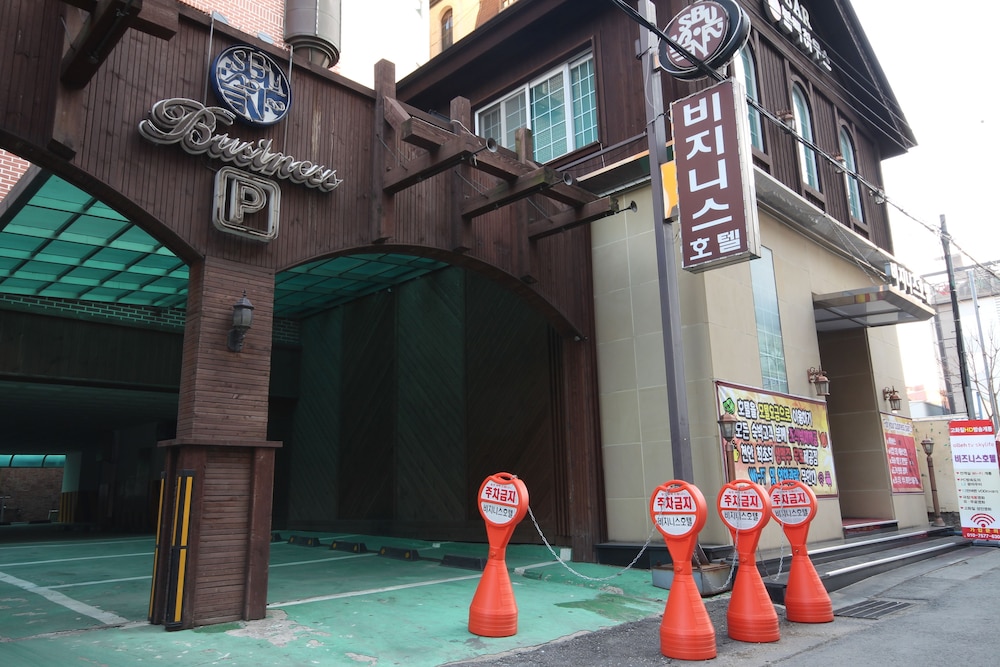 Cheonan Business Hotel 41/50