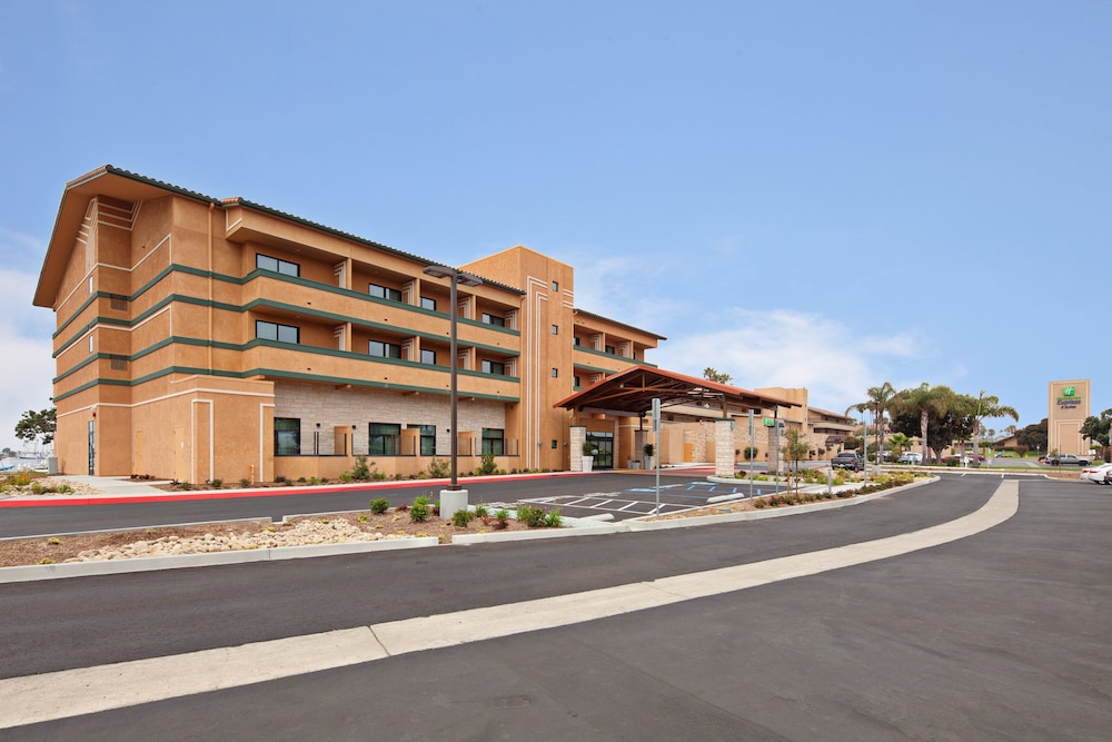 Holiday Inn Express Hotel Suites Ventura Harbor 1/69