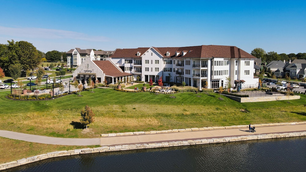 The Inn At Meadowbrook 40/50