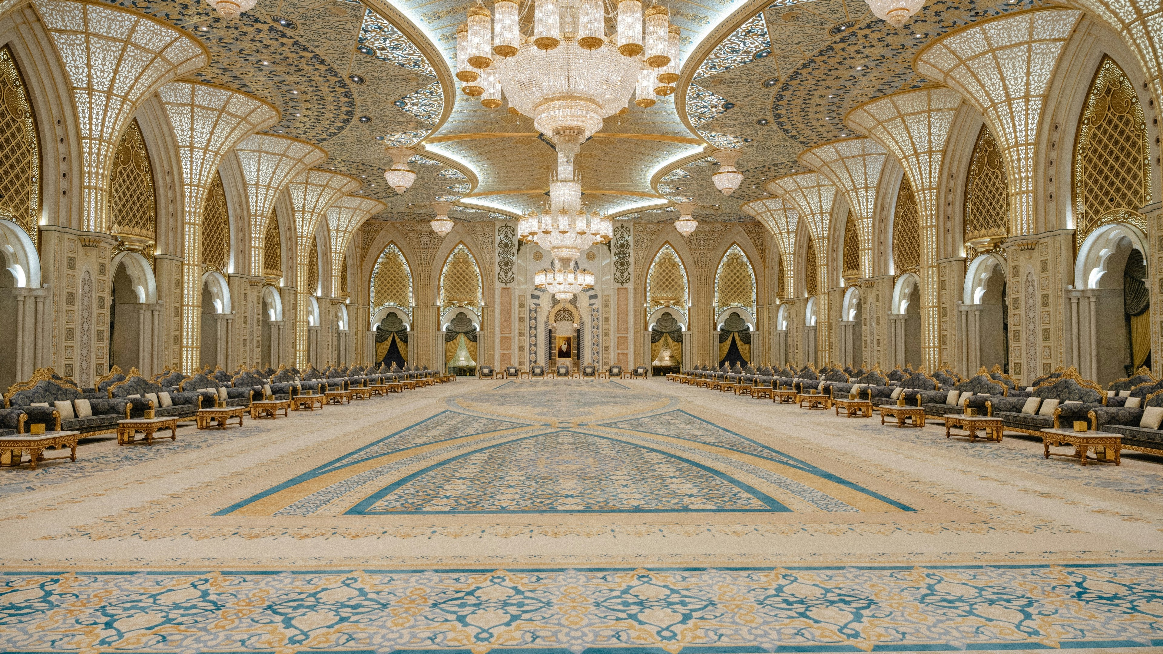 INTERCONTINENTAL ABU DHABI RESIDENCE 63/65