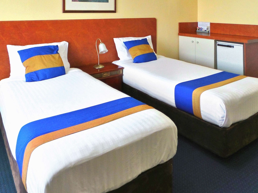 Ibis Styles Albany 11/59