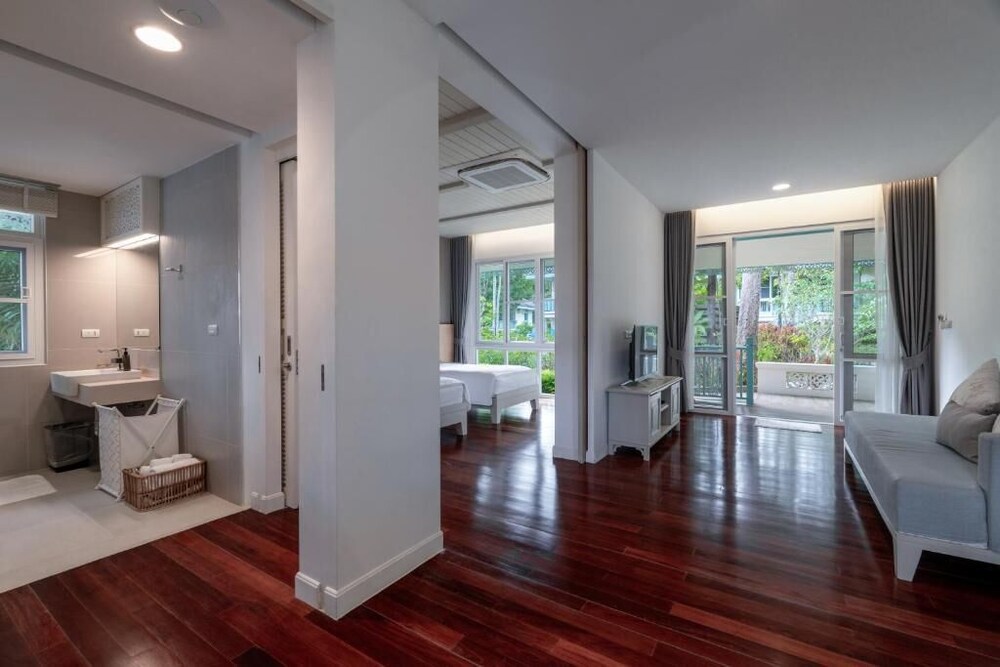 Na Sook Resort 50/50
